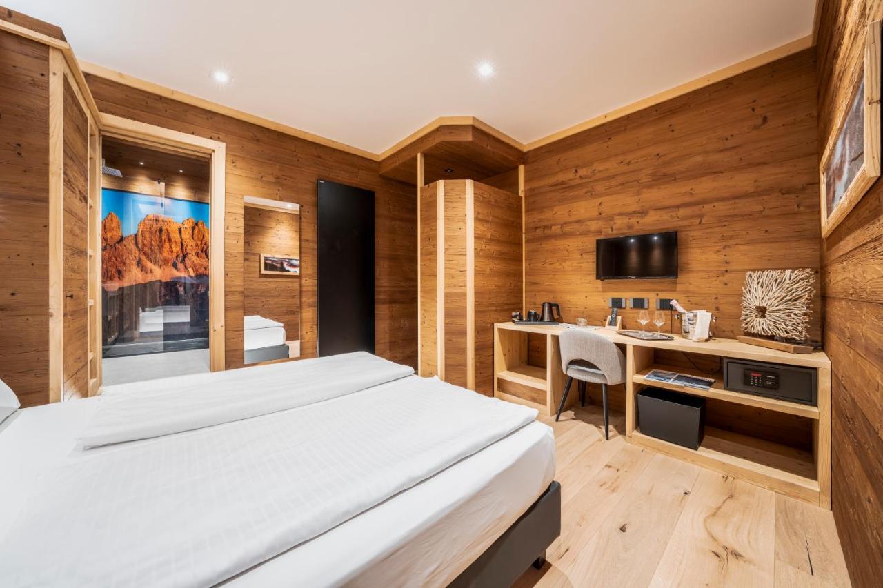 Hotel Villa Alpina ***S كورتينا دامبيتزو المظهر الخارجي الصورة