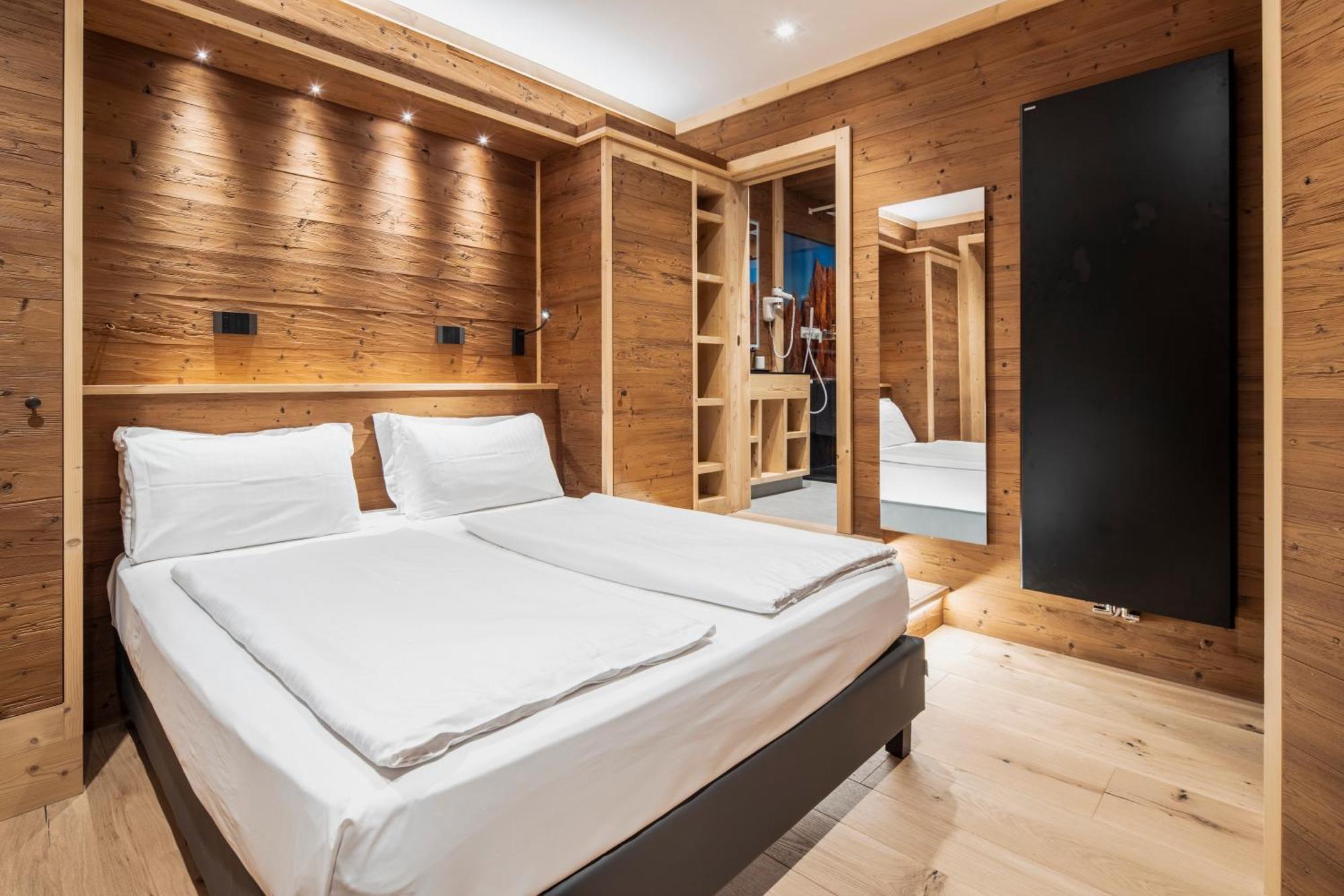 Hotel Villa Alpina ***S كورتينا دامبيتزو المظهر الخارجي الصورة